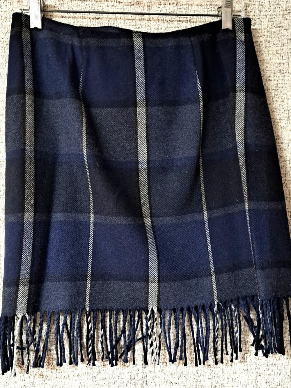 LADIES BLUE BLACK PLAID SKIRT WITH FRINGE BOTTOM SIZE 4 VERY NICE